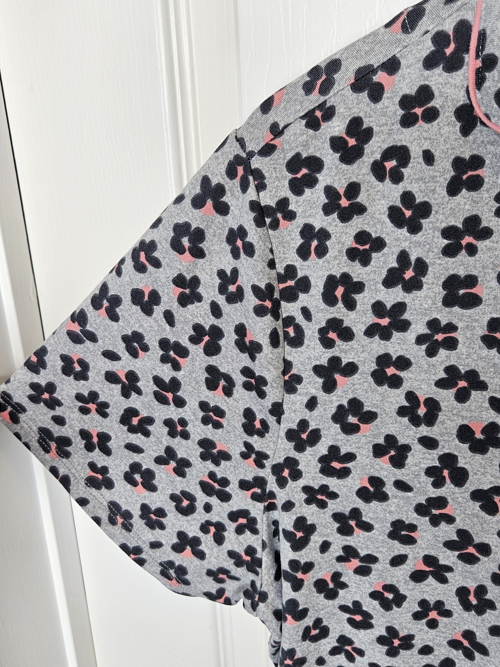 kate spade Gray Floral Print Shorts Pajama Set Pink Accents Summer Pajamas XL - Picture 7 of 16